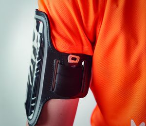 ARMPHONE + 6,5'' Mobilficka för arm - GiftRetail MO6239
