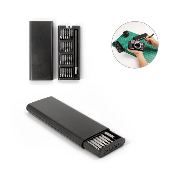 Set med skruvmejslar med olika magnetiska spetsar i kolstål